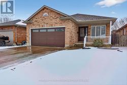 33 JUNIPER CRESCENT  Strathroy-Caradoc (Se), ON N7G 4G4