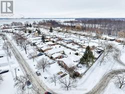 Walk to the Niagara River - 