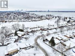 Steps from the park - 