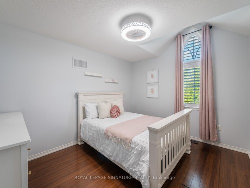 2 Denbury Court, Whitby, ON - Indoor Photo Showing Bedroom