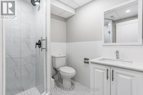 2395 Benedet Drive, Mississauga, ON - Indoor Photo Showing Bathroom