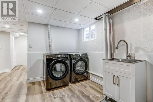 2395 Benedet Drive, Mississauga, ON - Indoor Photo Showing Laundry Room