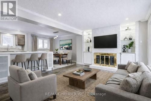 2395 Benedet Drive, Mississauga, ON - Indoor Photo Showing Living Room With Fireplace