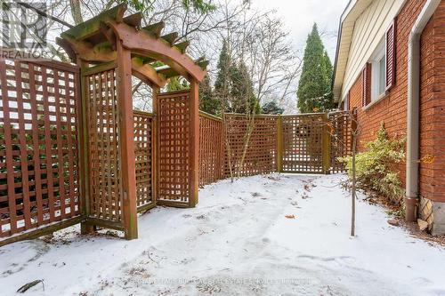 581 Braemore Road, Burlington, ON - Outdoor