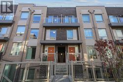 223 - 7 APPLEWOOD LANE  Toronto, ON M9C 0C1