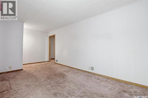4708 4Th Avenue, Regina, SK - Indoor Photo Showing Other Room
