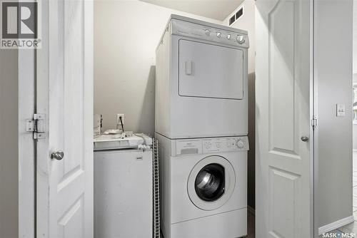 4110 Buckingham Drive E, Regina, SK - Indoor Photo Showing Laundry Room