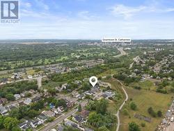 Central to Hartzel Rd, Downtown & Pen Centre hub - 