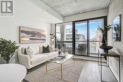 808 - 39 BRANT STREET  Toronto, ON M5V 0M8