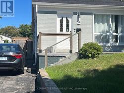 54 NEWLANDS AVENUE  Toronto, ON M1L 1R9