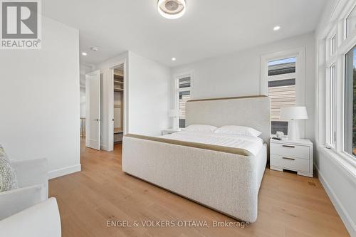 493 Highcroft Avenue, Ottawa, ON - Indoor Photo Showing Bedroom