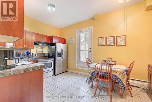 5 - 49 Ridout Street S, London South (South F), ON - Indoor