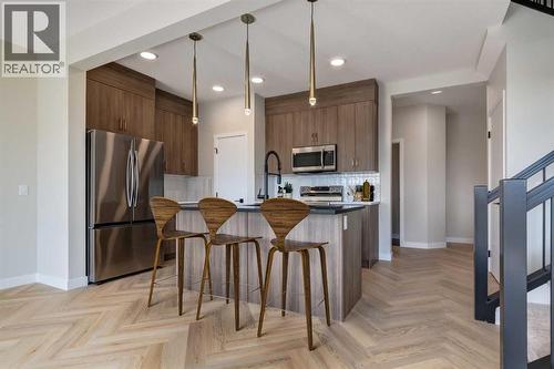 49 Andalusian  Cochrane, AB T4C 3B7