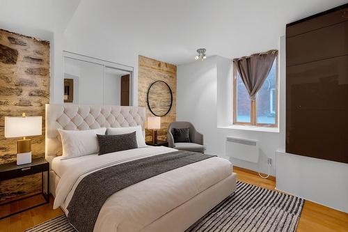 Bedroom - 1-645 Rue Prince-Arthur O., Montréal (Le Plateau-Mont-Royal), QC - Indoor Photo Showing Bedroom
