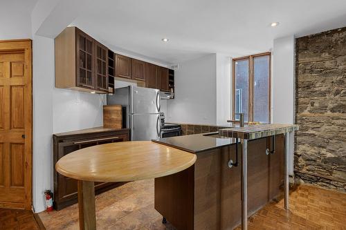 Kitchen - 1-645 Rue Prince-Arthur O., Montréal (Le Plateau-Mont-Royal), QC - Indoor Photo Showing Kitchen