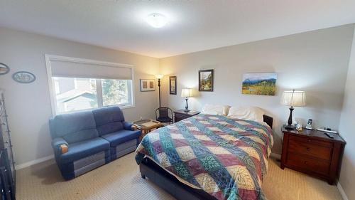 50-1401 30Th Avenue, Cranbrook, BC - Indoor Photo Showing Bedroom