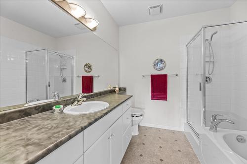 408-1961 Durnin Road, Kelowna, BC - Indoor Photo Showing Bathroom