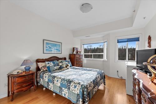 408-1961 Durnin Road, Kelowna, BC - Indoor Photo Showing Bedroom