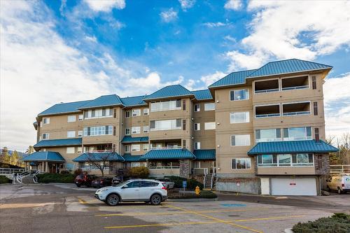 408-1961 Durnin Road, Kelowna, BC - Outdoor With Balcony With Facade