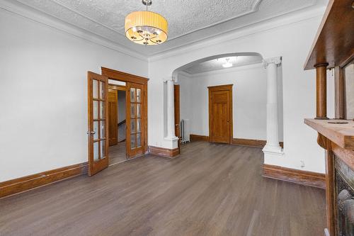 Living room - 2320 Av. Marcil, Montréal (Côte-Des-Neiges/Notre-Dame-De-Grâce), QC - Indoor Photo Showing Other Room