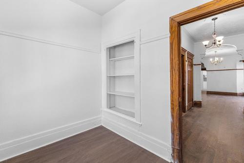Bedroom - 2320 Av. Marcil, Montréal (Côte-Des-Neiges/Notre-Dame-De-Grâce), QC - Indoor Photo Showing Other Room
