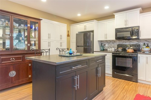 4535 Buena Vista Pl, Cowichan Bay, BC 