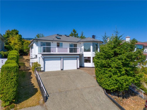 369 Trinity Dr, Nanaimo, BC 