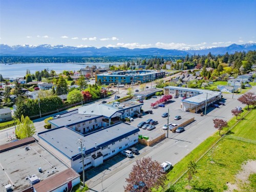 2082 Comox Ave, Comox, BC 