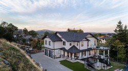 1414 Grand Forest Close  Langford, BC V9B 0L2