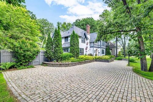 135 Ash St, Winnipeg, MB 