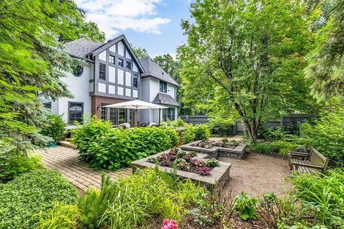 135 Ash St, Winnipeg, MB 