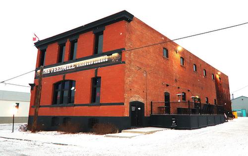 4917  47 St, Camrose, AB 