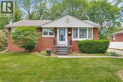 3692 MCKAY AVENUE  Windsor, ON N9E 2S2