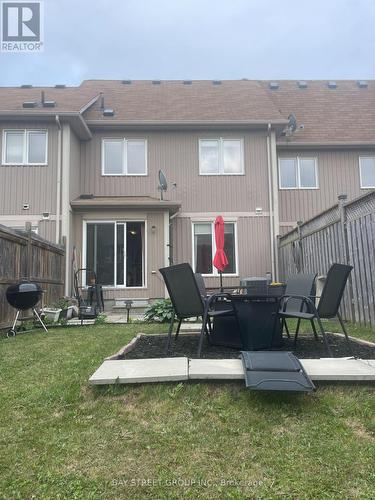 27 Newport Crescent, Hamilton, ON - Outdoor