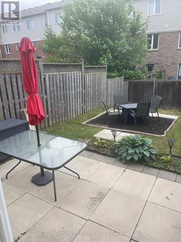 27 Newport Crescent, Hamilton, ON - Outdoor