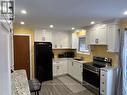 453 Leonard Avenue, Welland (Prince Charles), ON  - Indoor Photo Showing Kitchen 