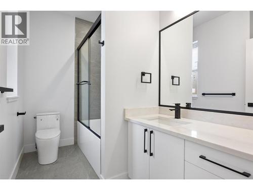 2850 Thompson Drive, Kamloops, BC - Indoor Photo Showing Bathroom