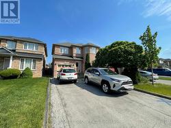 2136 GOLDEN ORCHARD TRAIL  Oakville, ON L6M 3W8