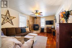 Main floor Living room - 