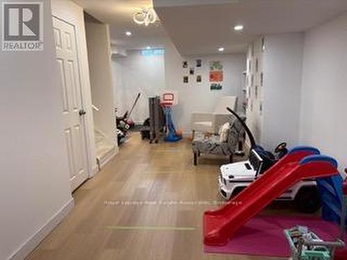 107 East'S Corners Boulevard, Vaughan, ON - Indoor