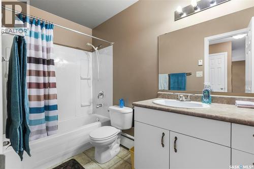 15 365 Angus Street, Regina, SK - Indoor Photo Showing Bathroom