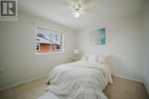 1627 Samuelson Circle, Mississauga, ON - Indoor Photo Showing Bedroom