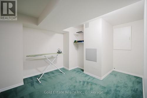 1627 Samuelson Circle, Mississauga, ON - Indoor Photo Showing Other Room