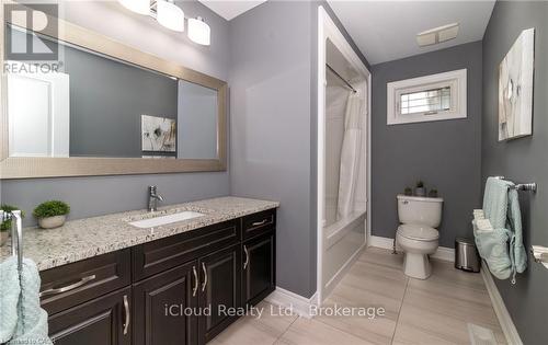 9305 Eagle Ridge Drive, Niagara Falls, ON - Indoor Photo Showing Bathroom