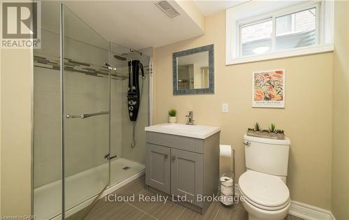 9305 Eagle Ridge Drive, Niagara Falls, ON - Indoor Photo Showing Bathroom