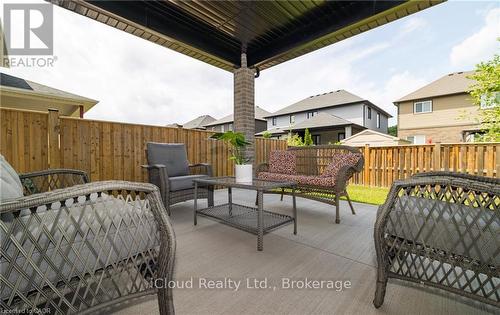 9305 Eagle Ridge Drive, Niagara Falls, ON - Outdoor With Deck Patio Veranda With Exterior