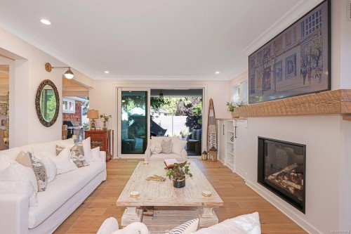 563 Eaglecrest Dr, Qualicum Beach, BC 