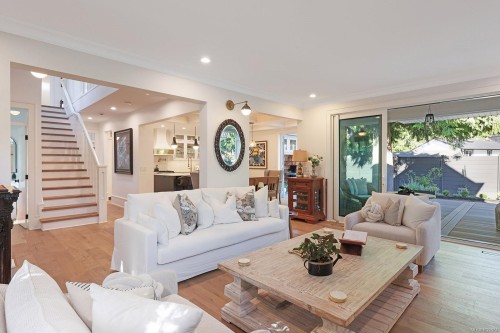 563 Eaglecrest Dr, Qualicum Beach, BC 