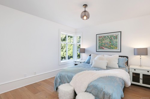 563 Eaglecrest Dr, Qualicum Beach, BC 