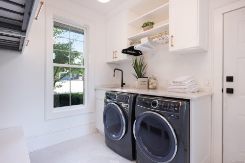 563 Eaglecrest Dr, Qualicum Beach, BC 